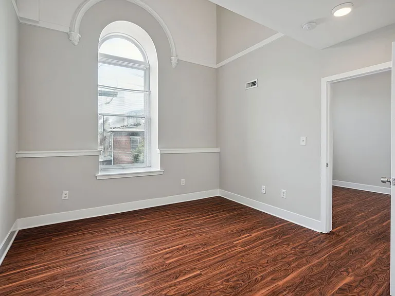 2001 Spring Garden St #305 — Photo 20