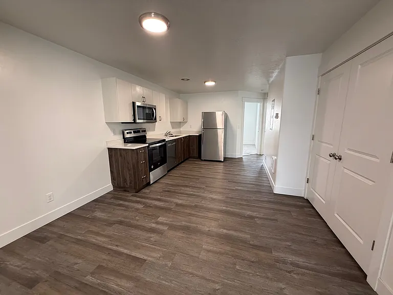 2016 Brock Dr #2 — Photo 3