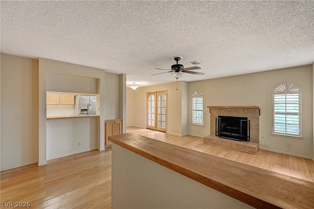 2 bed, 2.0 bath, 1141 sqft, $1,450 — Photo 2