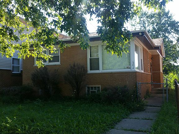 3rd image of 14818 Marshfield Ave