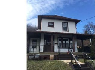 34 W 33rd St, Reading, PA 19606