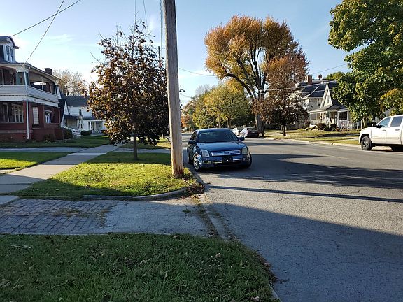 5th image of 205 W Findlay St