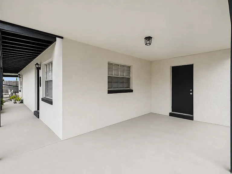 2774 Seahorse Ct — Photo 16