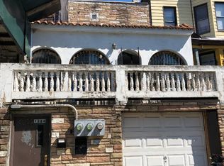 1324 Chisholm St, Bronx, NY 10459