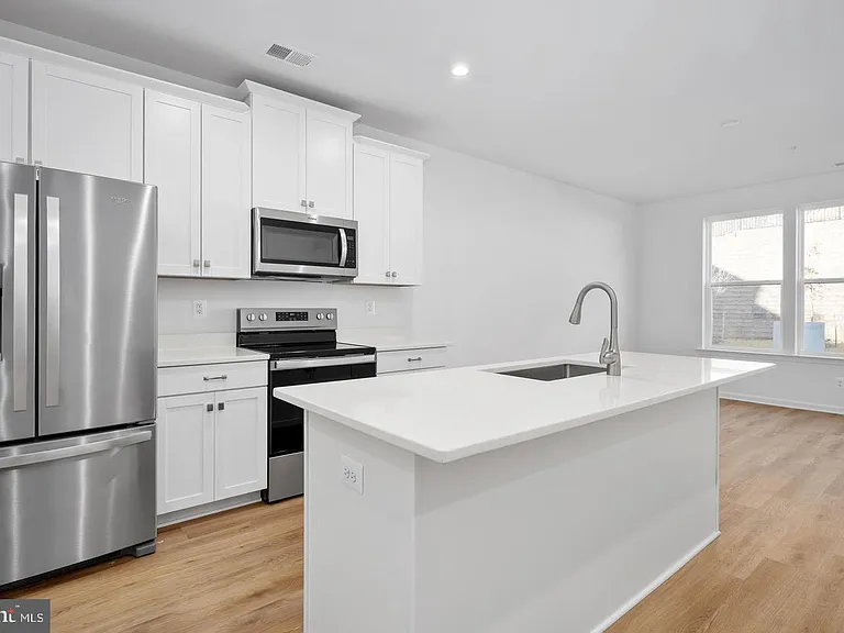 2536 Neabsco Common Pl — Photo 13