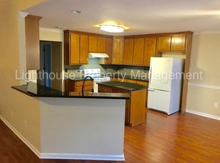 362 Lakeshore Dr, Stockbridge, GA 30281