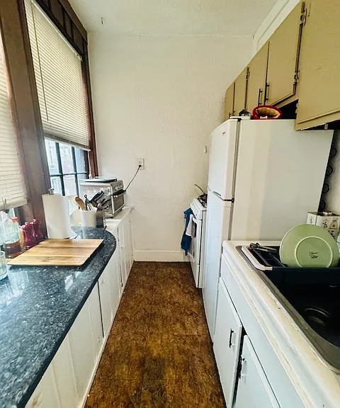 52 S Russell St #6 — Photo 2