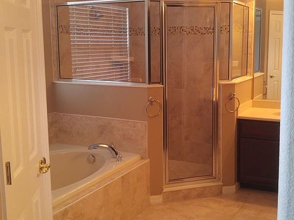 5th image of 5013 Legacy Oaks Dr