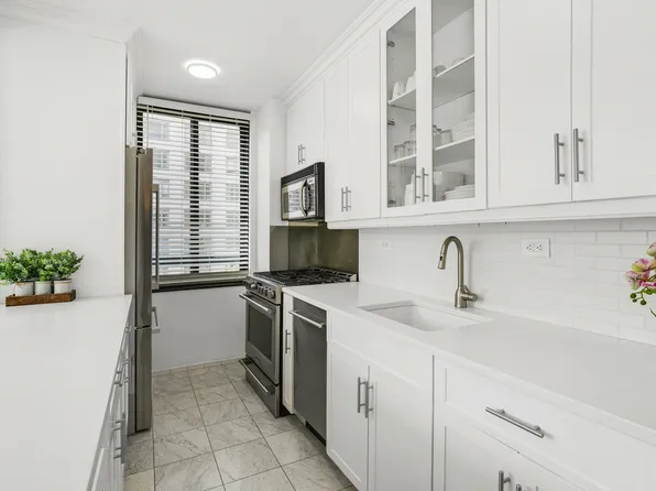 171 East 84th Street image 6 of 19