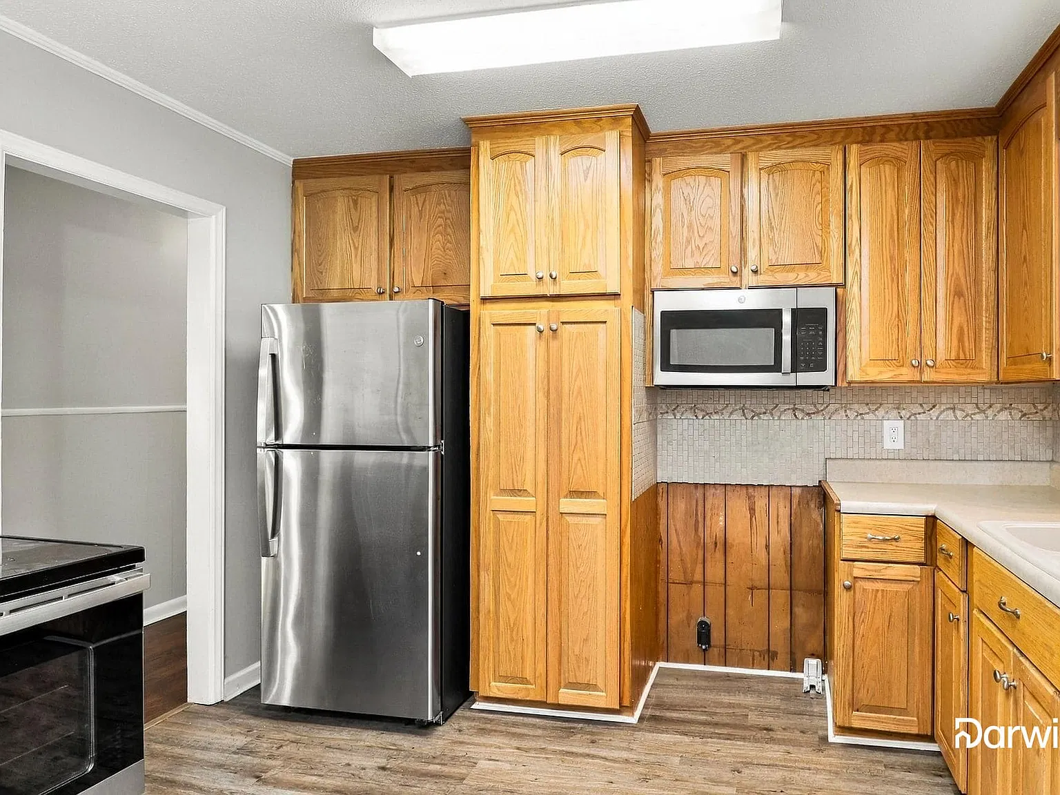 3 bed, 1.0 bath, 1107 sqft, $1,870 — Photo 4