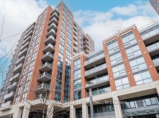 31 Tippett Rd #723, Toronto, ON M3H0C8