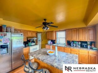 4816 N 60th St, Omaha, NE 68104