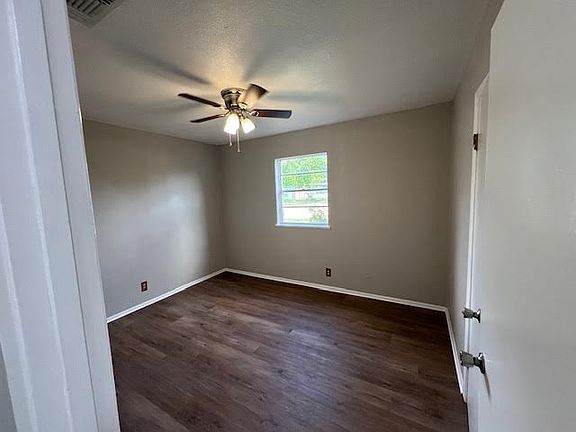 4th image of 3306 Wildwood St