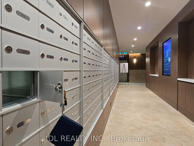 1 Concord Cityplace Way #3706 — Photo 18