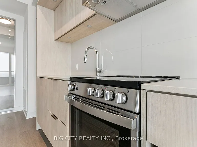 448 Burnhamthorpe Rd W #4501 — Photo 20
