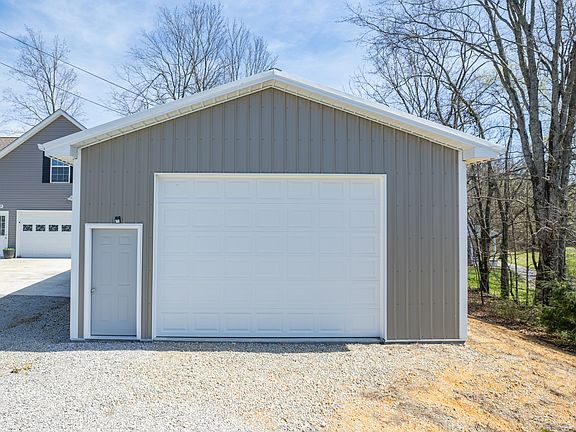 4th image of 2088 Garner Rd