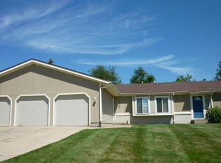 5166 Stauffer Ave SE, Kentwood, MI 49508