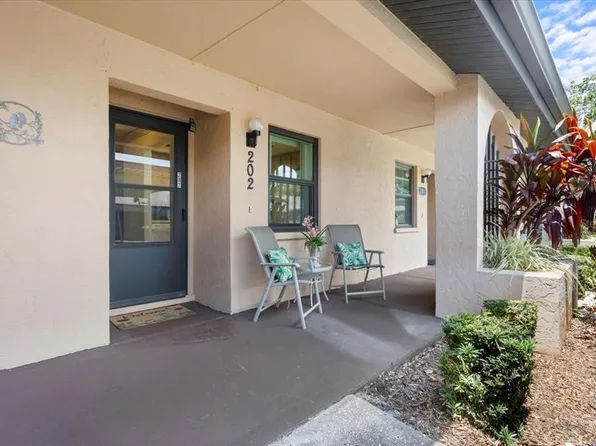 2808 60th Ave W APT 202, Bradenton, FL 34207