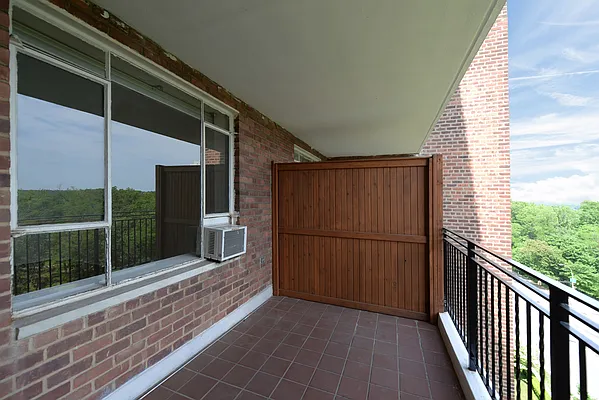 Sold by REMAX Distinguished Homes | media 21