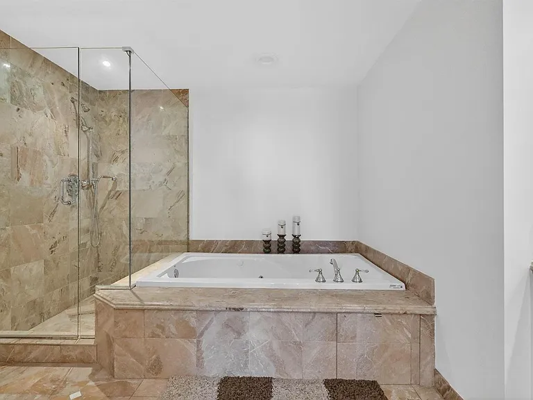 9595 Collins Ave #N-8F — Photo 32