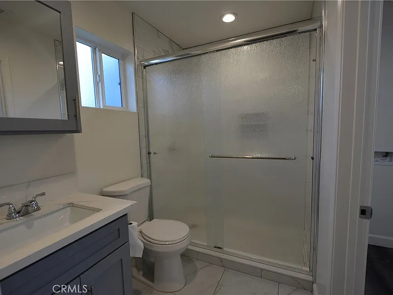18328 Devlin Ave — Photo 17