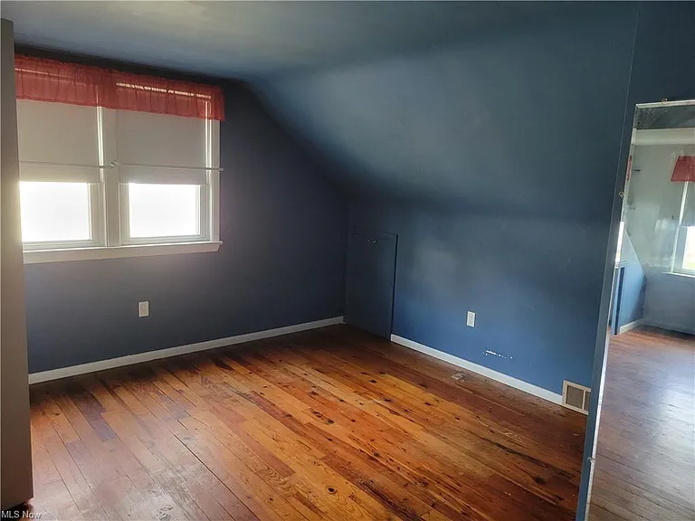 4127 Lowden Rd — Photo 10