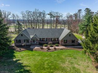 12 Colt Rd, Pittstown, NJ 08867