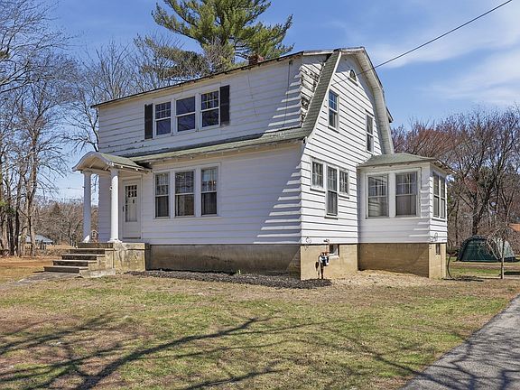2nd image of 3 Ferry Rd