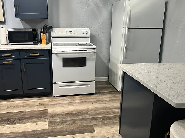 11120 Stratford Dr #211 — Photo 14