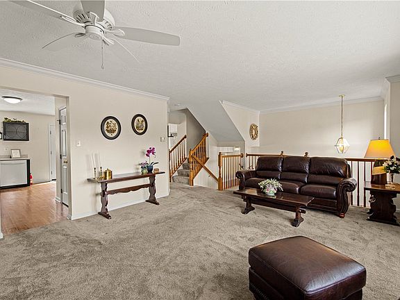 4th image of 6305 Oyster Bay Ct