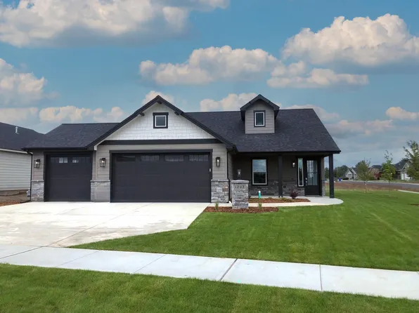 1202 N High Desert Dr, Deer Park, WA 99006