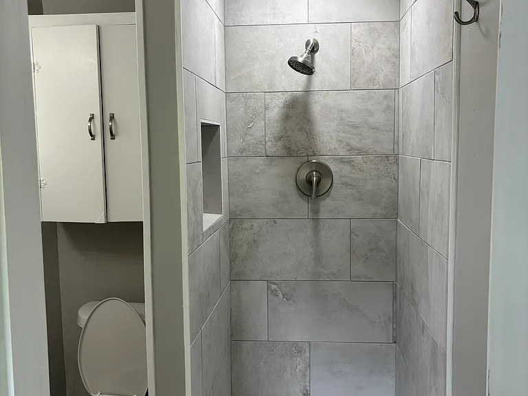 749 Livingston Ave — Photo 7