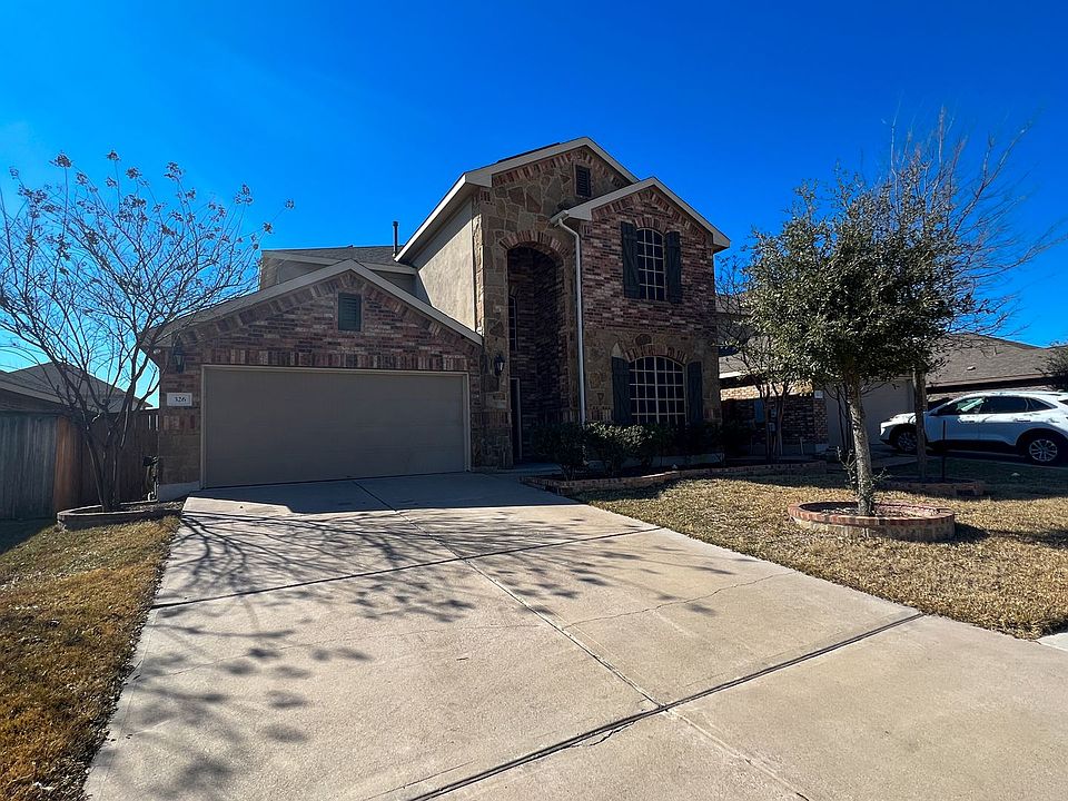 1st image of 326 Briar Park Dr