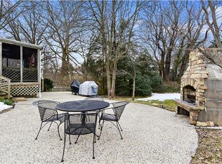 9520 Byeforde Rd, Kensington, MD 20895