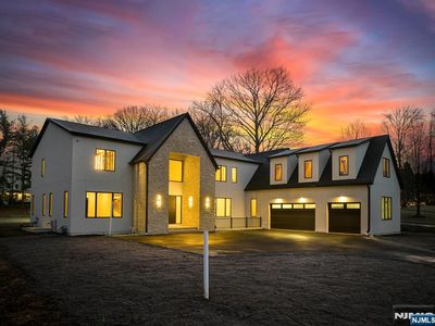 67 Hickory Ln, Closter, NJ, 07624