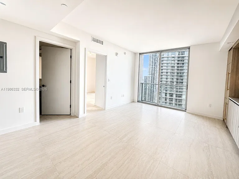 77 SE 5th St #2015 — Photo 17