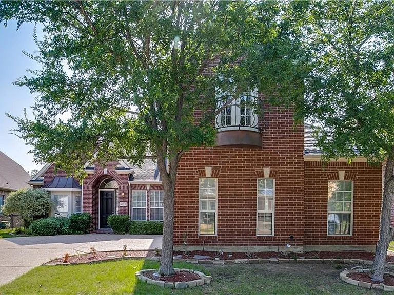 4193 Victory Dr — Photo 5