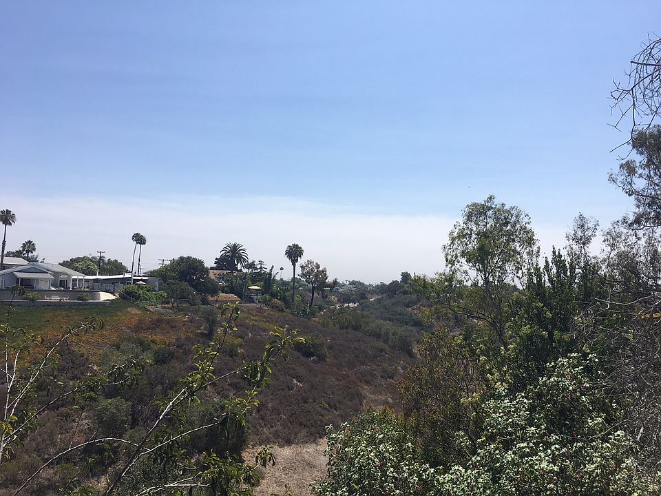 2nd image of 4535 Kleefeld Ave