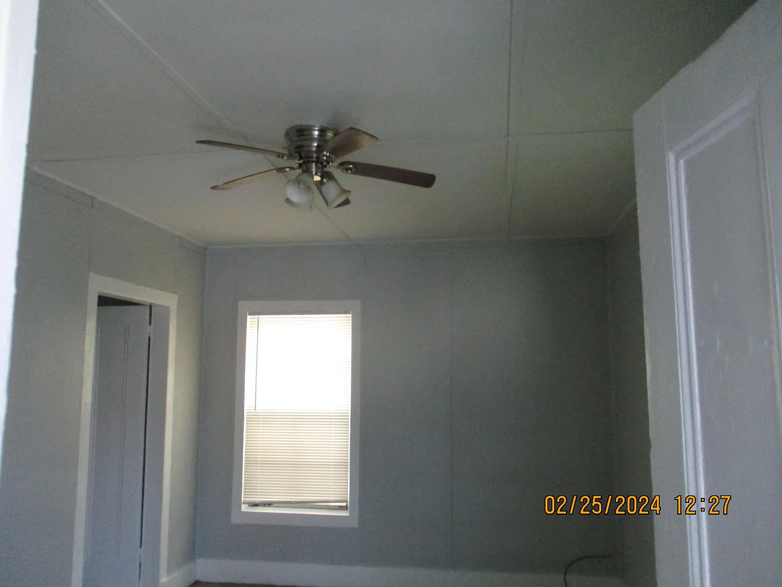 2 bed, 950 sqft, $1,250 — Photo 3