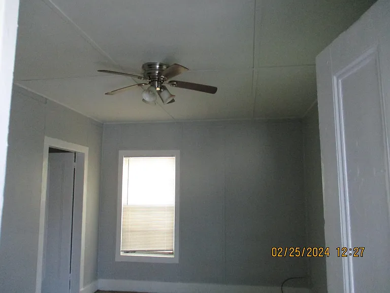 1509 J H Clouser St — Photo 3