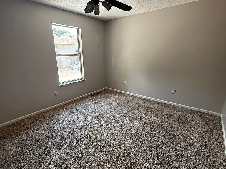 427 Mount Pelia Rd #9 — Photo 10