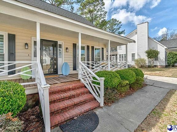 4th image of 814 Old Woodlands Rd