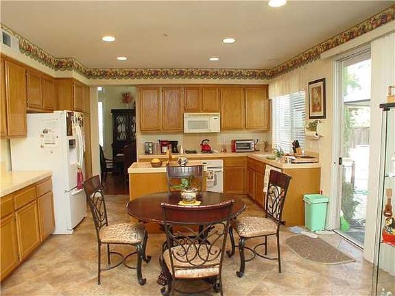 4th image of 2467 Quail Creek Pl
