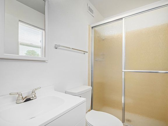 5th image of 11811 N 29th Ave