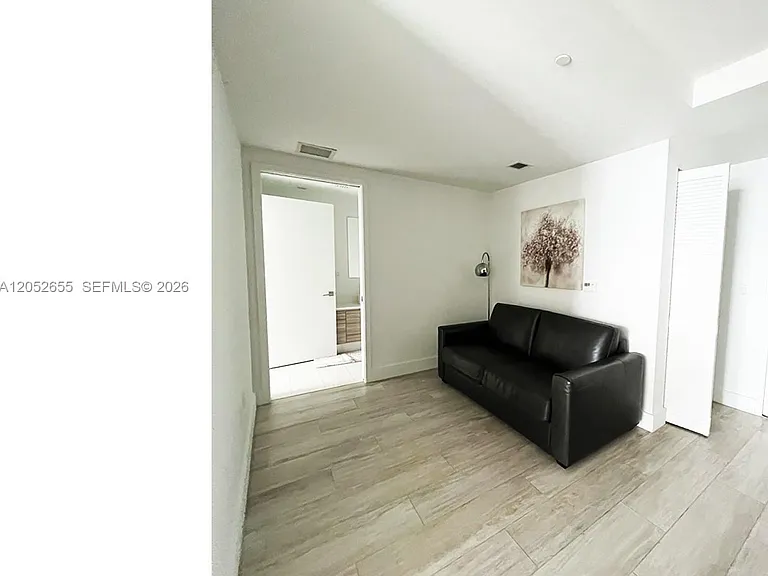 121 NE 34th St #2603 — Photo 4