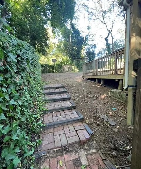330 Edgewood Dr — Photo 15