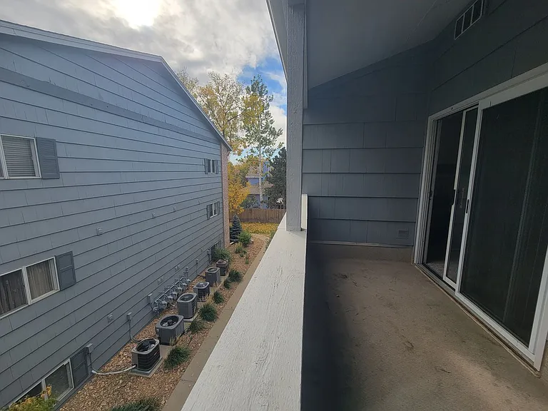 4656 White Rock Cir #5 — Photo 50