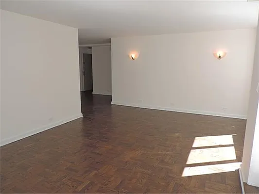 Rented by essential NEW YORK Real Estate | media 10