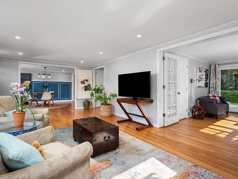 1001 Shore Acres Dr — Photo 15