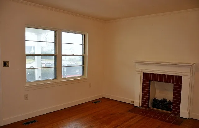 Pre-Leasing Now for the Fall Semester 2026 — Photo 2